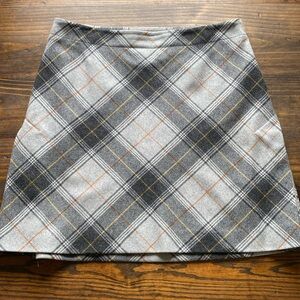 J Crew Black and Gray Plaid Mini Skirt Size 6